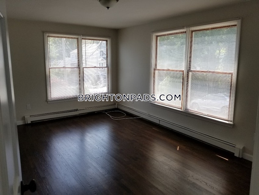 BOSTON - BRIGHTON - OAK SQUARE - 4 Beds, 4 Baths - Image 10