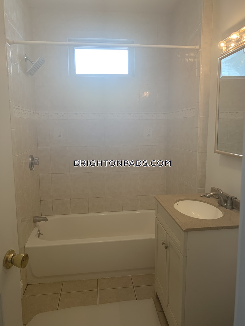 BOSTON - BRIGHTON - OAK SQUARE - 4 Beds, 2 Baths - Image 23