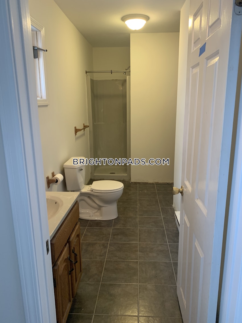 BOSTON - BRIGHTON - OAK SQUARE - 4 Beds, 2 Baths - Image 22