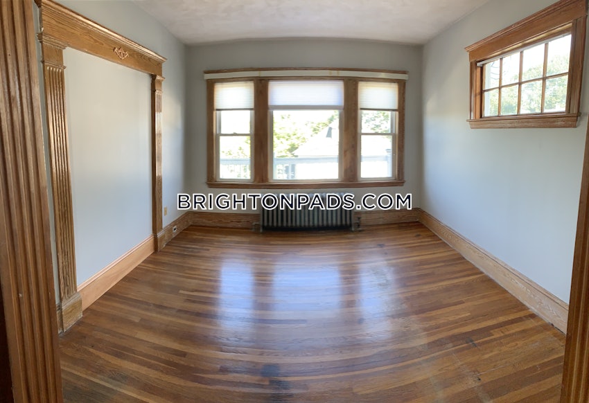 BOSTON - BRIGHTON - OAK SQUARE - 3 Beds, 1 Bath - Image 14