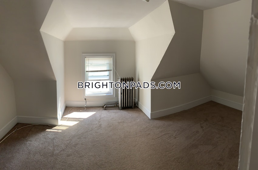 BOSTON - BRIGHTON - OAK SQUARE - 4 Beds, 2 Baths - Image 13