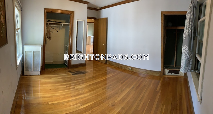 BOSTON - BRIGHTON - OAK SQUARE - 4 Beds, 1.5 Baths - Image 9