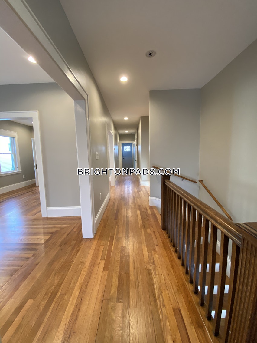 BOSTON - BRIGHTON - OAK SQUARE - 3 Beds, 1 Bath - Image 25