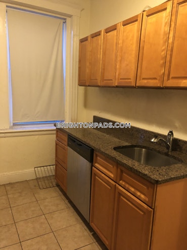 Boston - 2 Beds, 1 Baths