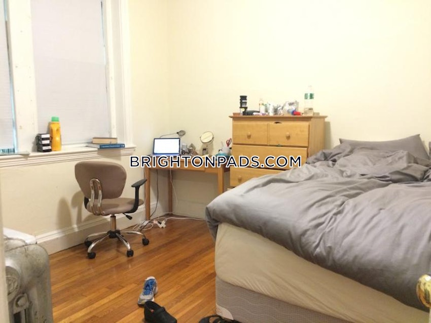 BOSTON - BRIGHTON- WASHINGTON ST./ ALLSTON ST. - 2 Beds, 1 Bath - Image 4