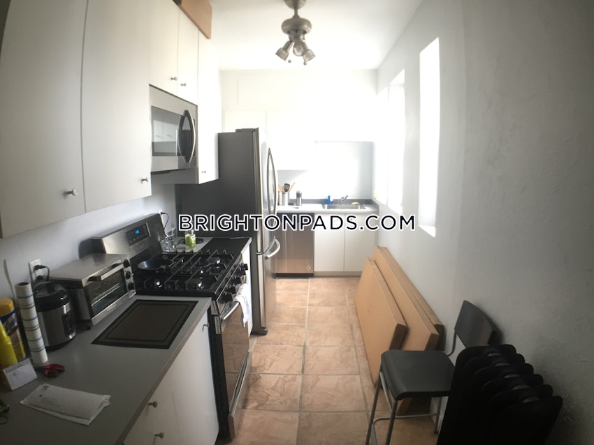 BOSTON - BRIGHTON - OAK SQUARE - 1 Bed, 1 Bath - Image 6