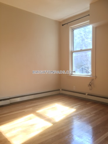 Boston - 1 Beds, 1 Baths