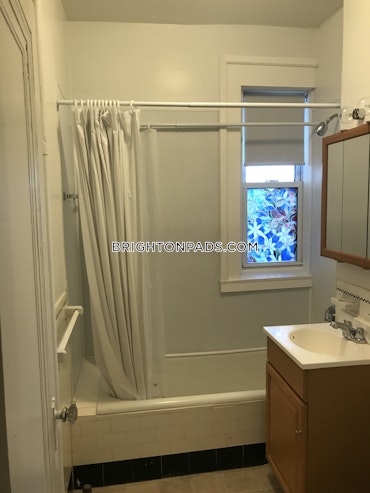 Boston - 0 Beds, 1 Baths