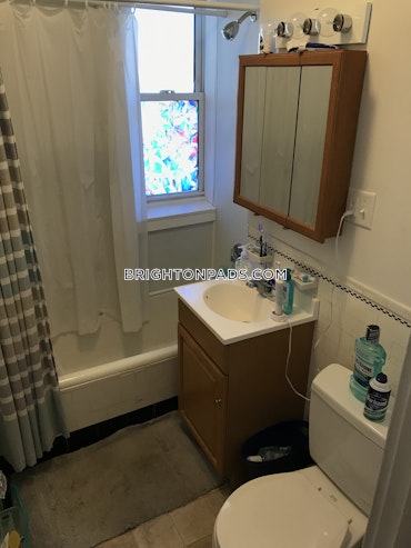 Boston - 0 Beds, 1 Baths