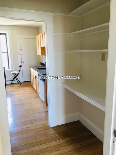 Boston - 4 Beds, 1 Baths