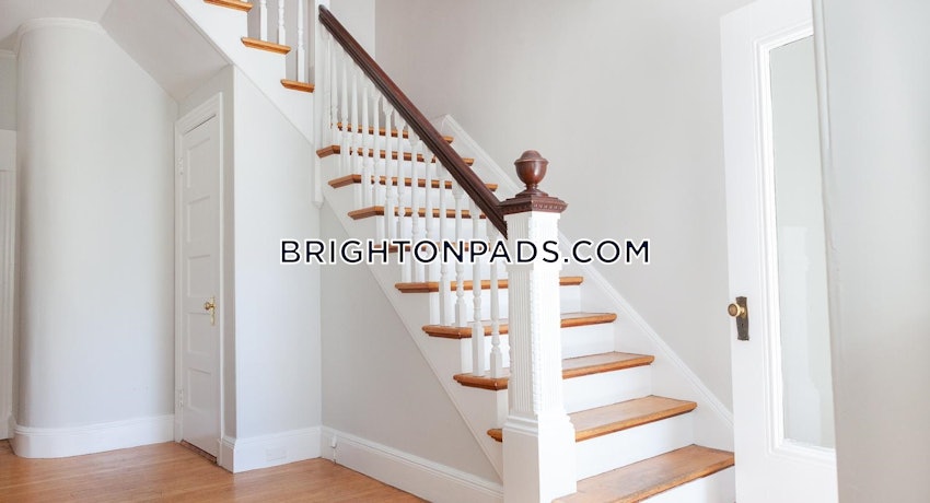 BOSTON - BRIGHTON- WASHINGTON ST./ ALLSTON ST. - 6 Beds, 3 Baths - Image 8