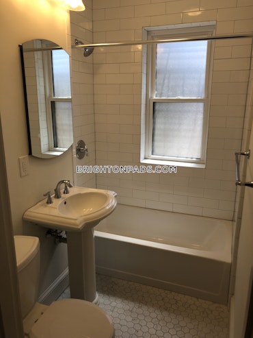 Boston - 1 Beds, 1 Baths