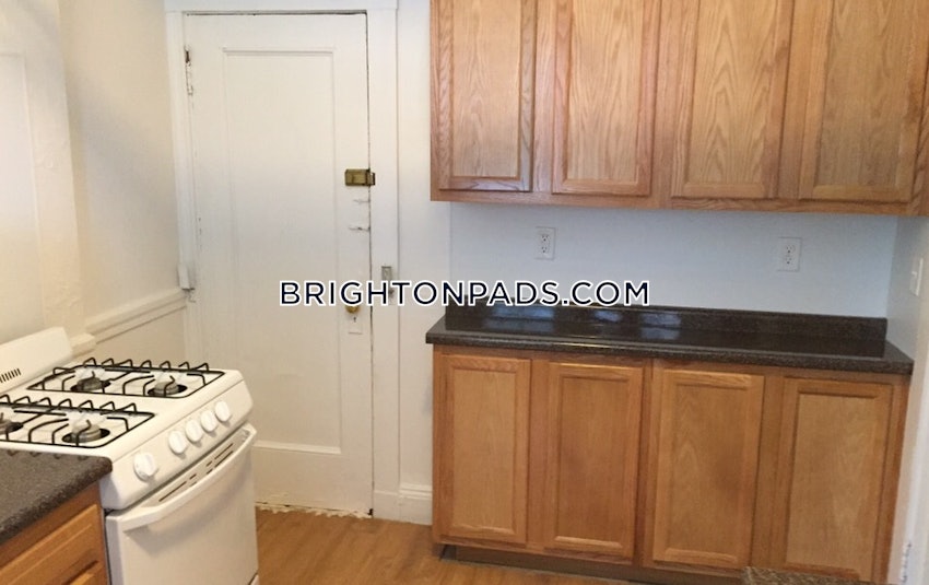 BOSTON - BRIGHTON- WASHINGTON ST./ ALLSTON ST. - 1 Bed, 1 Bath - Image 2