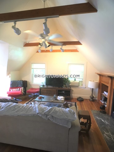 Boston - 2 Beds, 1 Baths