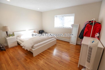 Boston - 1 Beds, 1 Baths