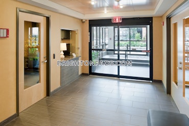 Boston - 1 Beds, 1 Baths