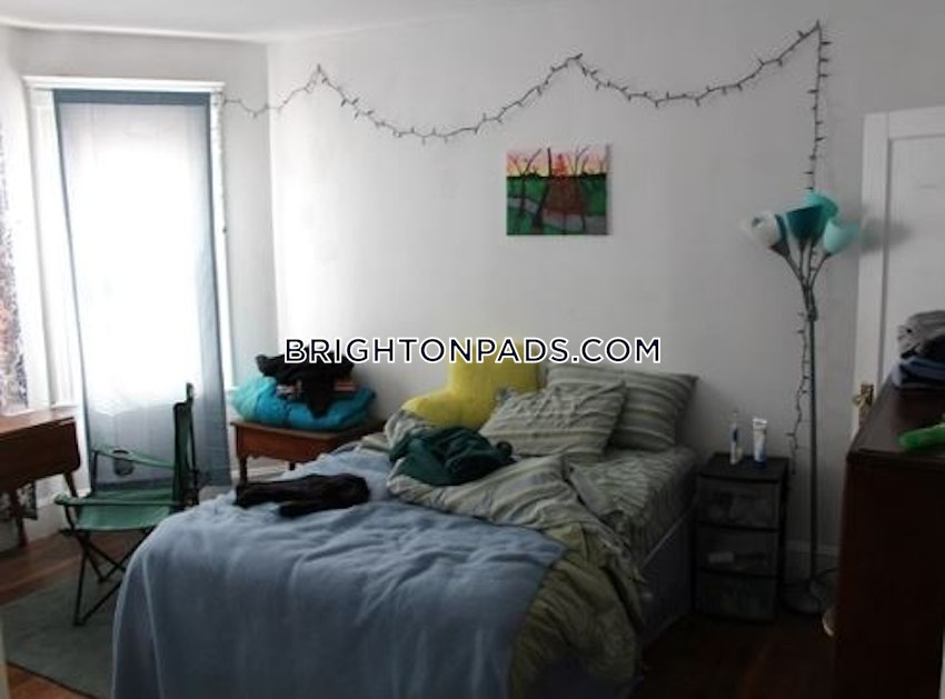 BOSTON - BRIGHTON- WASHINGTON ST./ ALLSTON ST. - 4 Beds, 2 Baths - Image 3