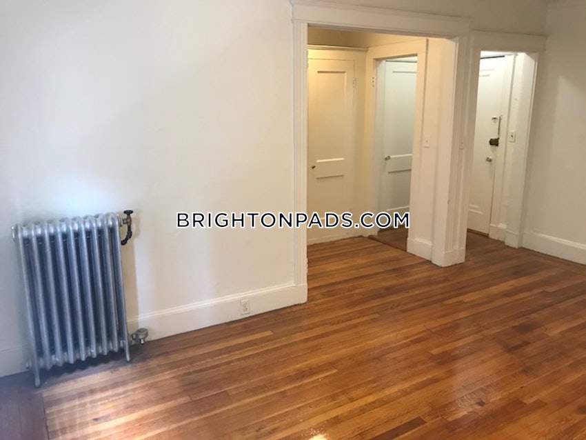 BOSTON - BRIGHTON- WASHINGTON ST./ ALLSTON ST. - Studio , 1 Bath - Image 3