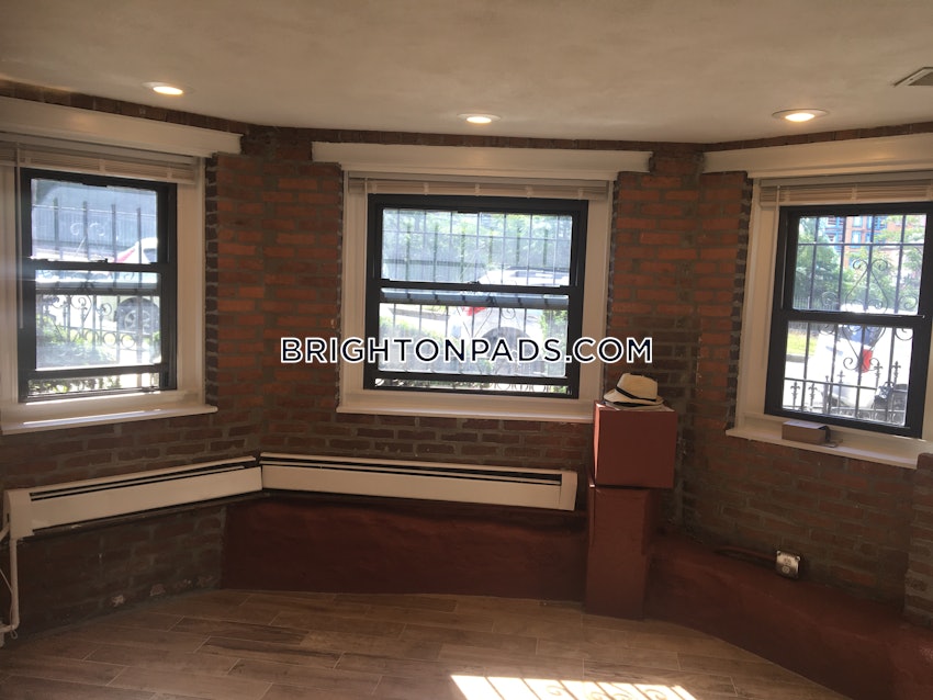 BOSTON - BRIGHTON- WASHINGTON ST./ ALLSTON ST. - 3 Beds, 1 Bath - Image 13