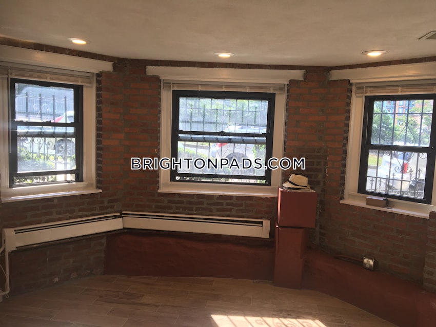 BOSTON - BRIGHTON- WASHINGTON ST./ ALLSTON ST. - 3 Beds, 1 Bath - Image 12