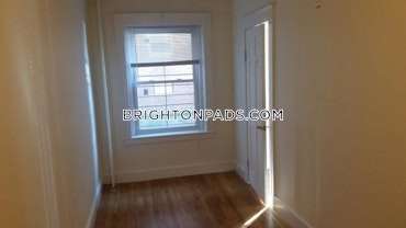 Boston - 2 Beds, 1 Baths