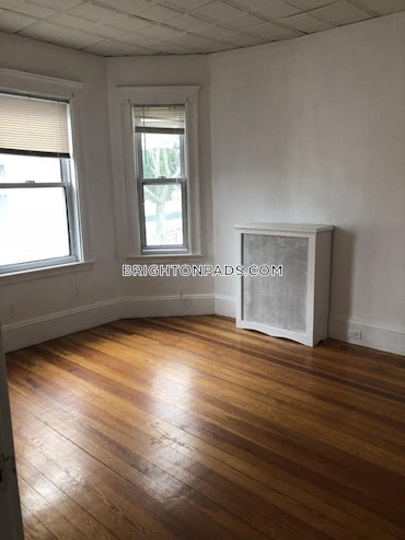 Boston - 3 Beds, 2 Baths