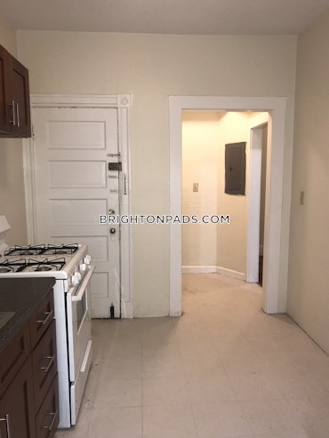 Boston - 3 Beds, 1 Baths