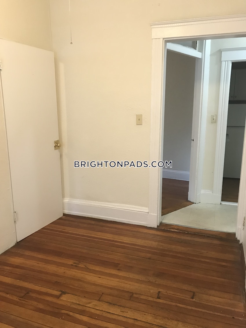 BOSTON - BRIGHTON- WASHINGTON ST./ ALLSTON ST. - 1 Bed, 1 Bath - Image 4