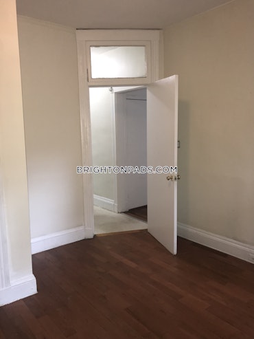 Boston - 1 Beds, 1 Baths