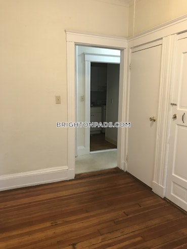 Boston - 1 Beds, 1 Baths