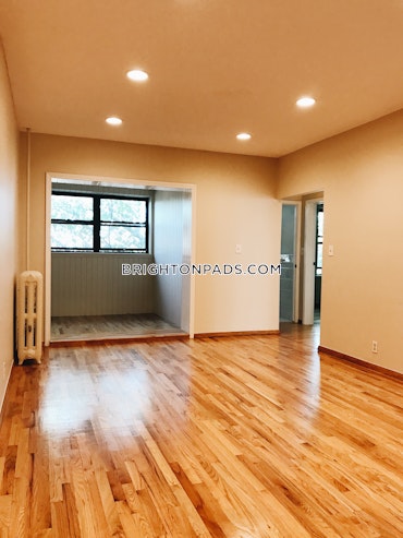 Boston - 2 Beds, 1 Baths