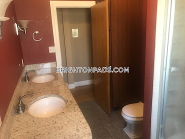 Boston - 3 Beds, 2 Baths