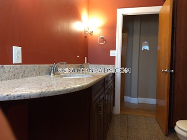 Boston - 3 Beds, 2 Baths