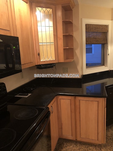 Boston - 3 Beds, 2 Baths