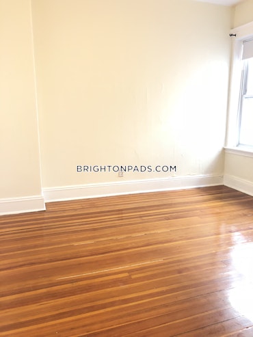 Boston - 3 Beds, 1 Baths