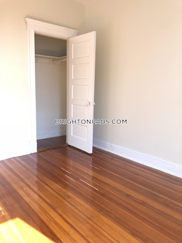 Boston - 3 Beds, 1 Baths