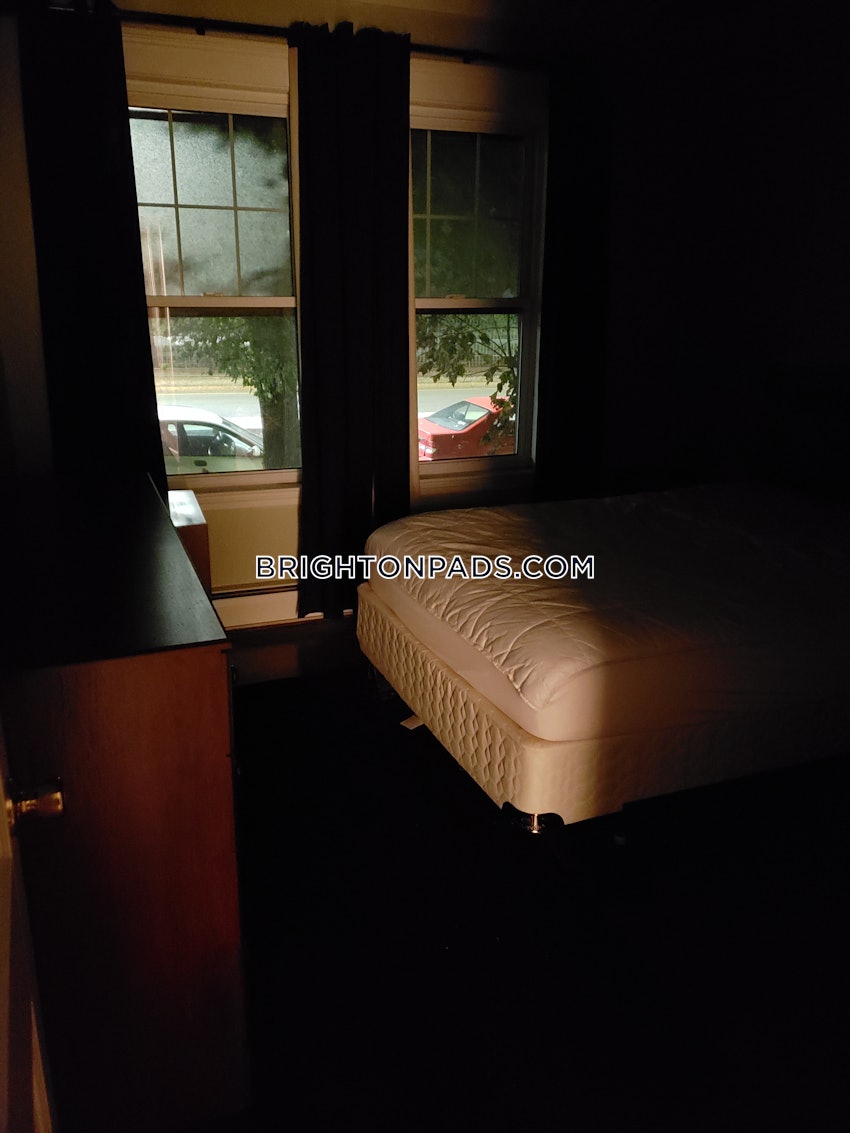 BOSTON - BRIGHTON- WASHINGTON ST./ ALLSTON ST. - 2 Beds, 1 Bath - Image 5