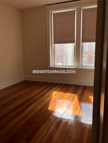 Boston - 3 Beds, 1 Baths