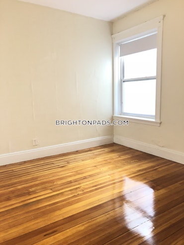 Boston - 3 Beds, 1 Baths