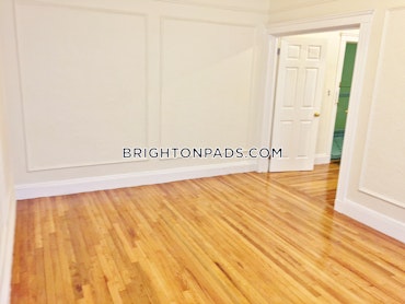 Boston - 1 Beds, 1 Baths