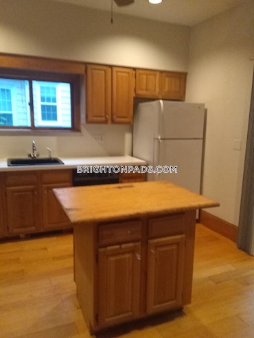 Boston - 1 Beds, 1 Baths