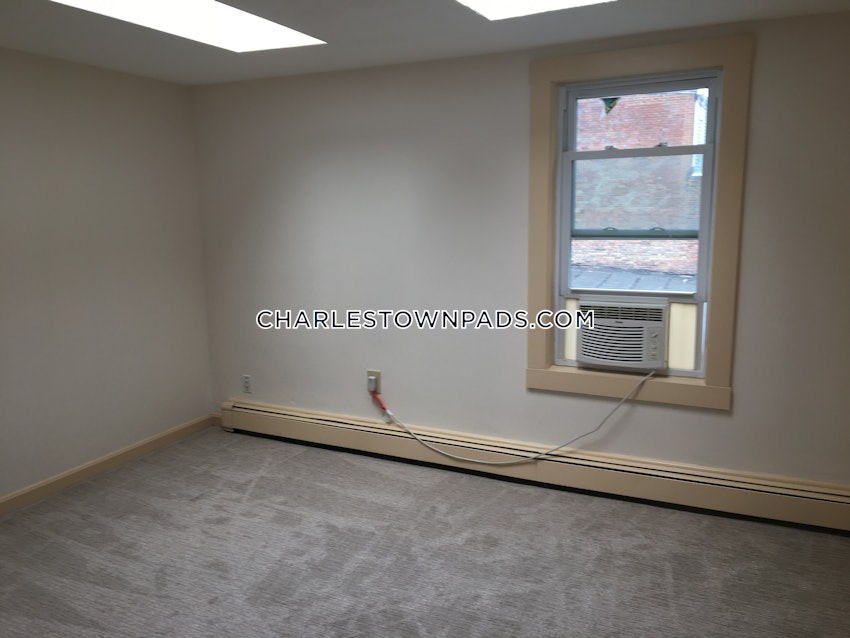 BOSTON - CHARLESTOWN - 3 Beds, 1 Bath - Image 8