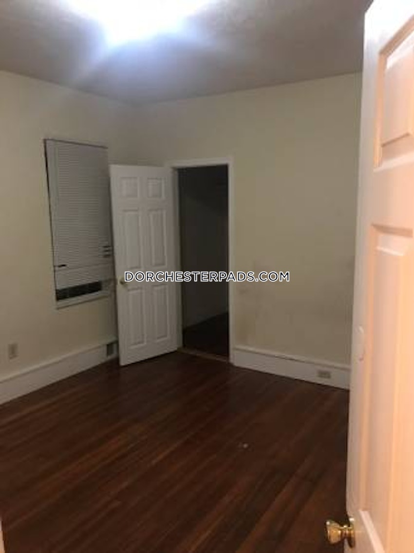 BOSTON - DORCHESTER - CENTER - 3 Beds, 1 Bath - Image 2