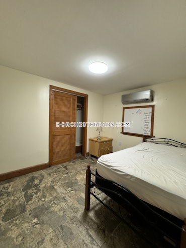 Center - Dorchester, Boston, MA - 2 Beds, 1 Bath - $2,100 - ID#4946869