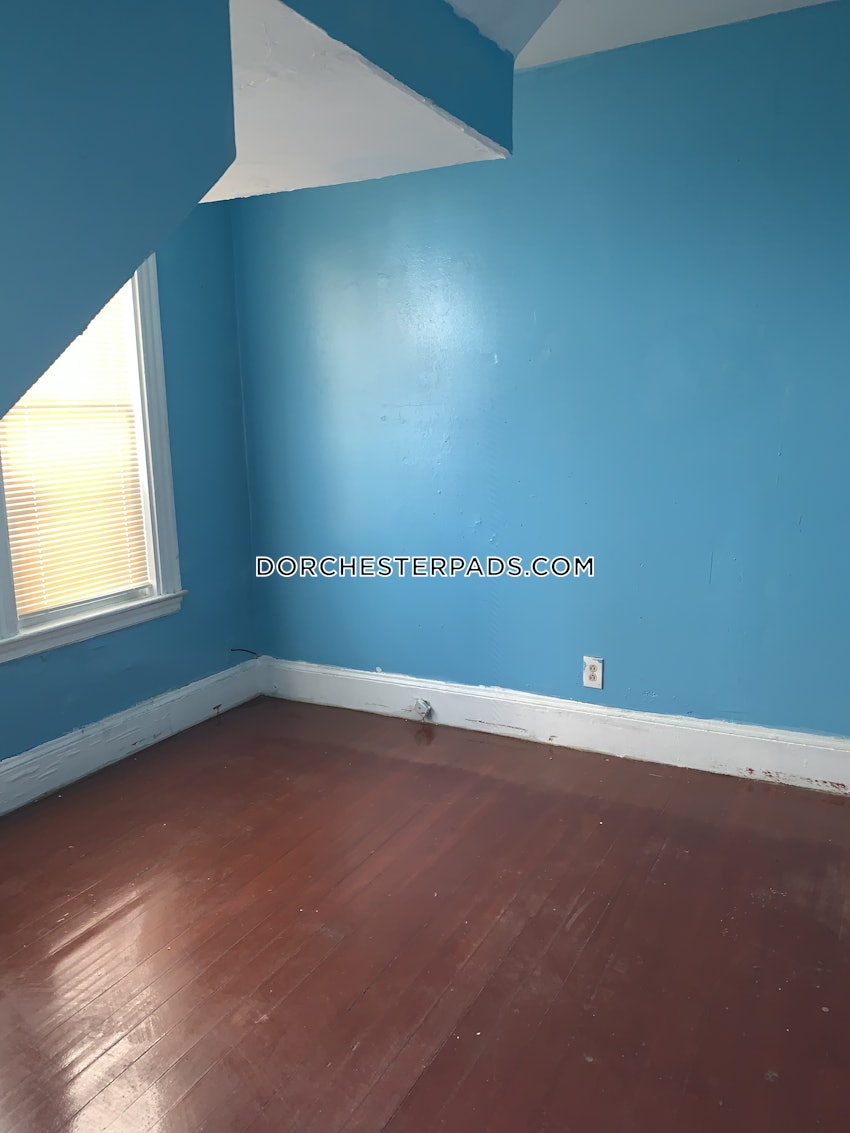 BOSTON - DORCHESTER - FOUR CORNERS - 4 Beds, 1 Bath - Image 12