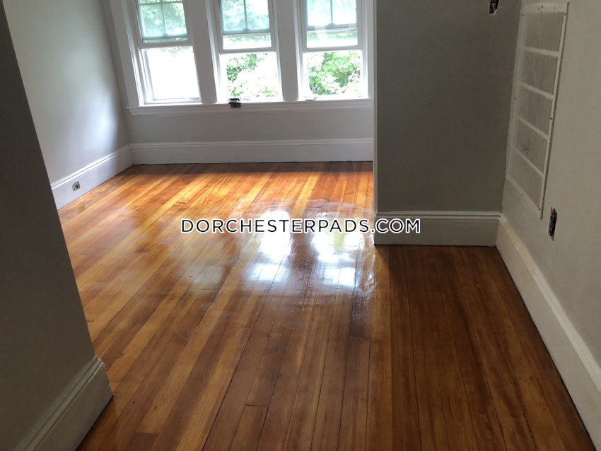 BOSTON - DORCHESTER - NEPONSET - 3 Beds, 1 Bath - Image 14