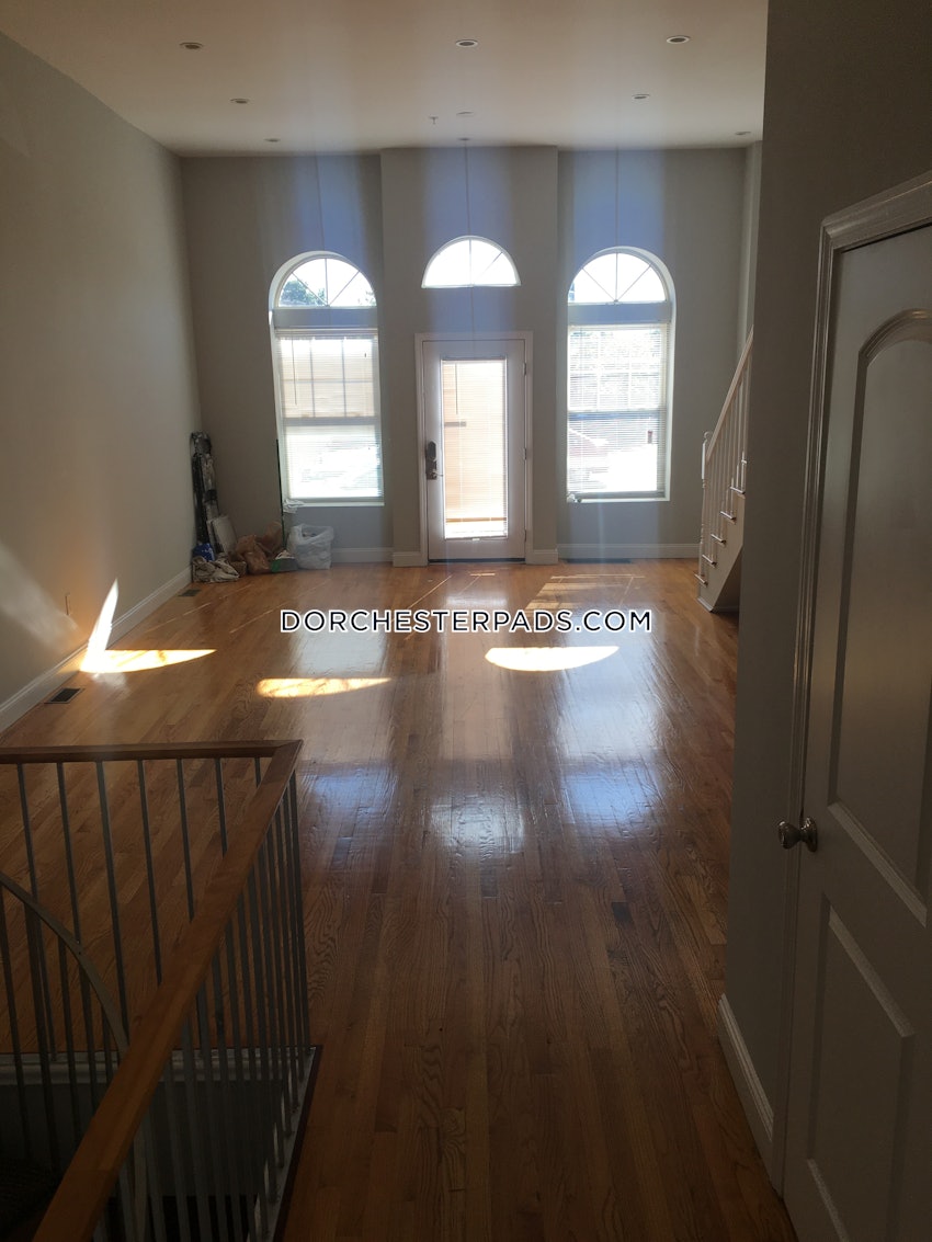 BOSTON - DORCHESTER - NEPONSET - 4 Beds, 2 Baths - Image 18