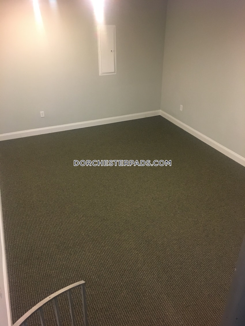 BOSTON - DORCHESTER - NEPONSET - 4 Beds, 2 Baths - Image 9