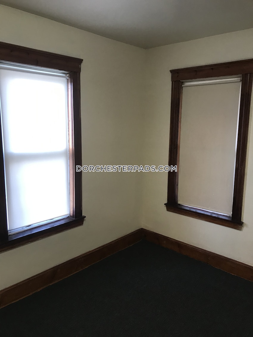 BOSTON - DORCHESTER - UPHAMS CORNER - 4 Beds, 1 Bath - Image 10