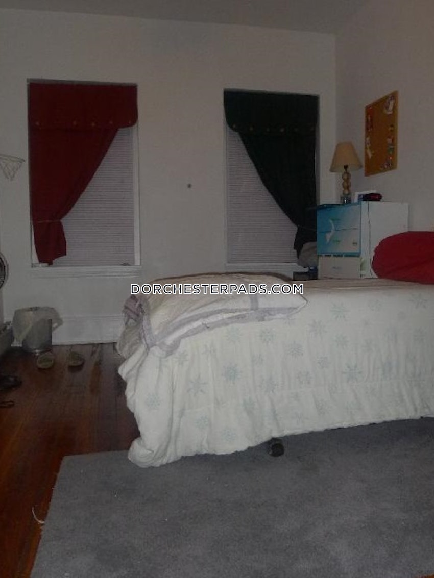 BOSTON - DORCHESTER - SAVIN HILL - 4 Beds, 1 Bath - Image 5